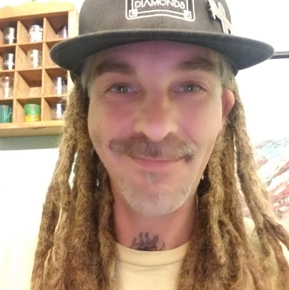 Meet your Posher, Clint - Picture 1 of 1